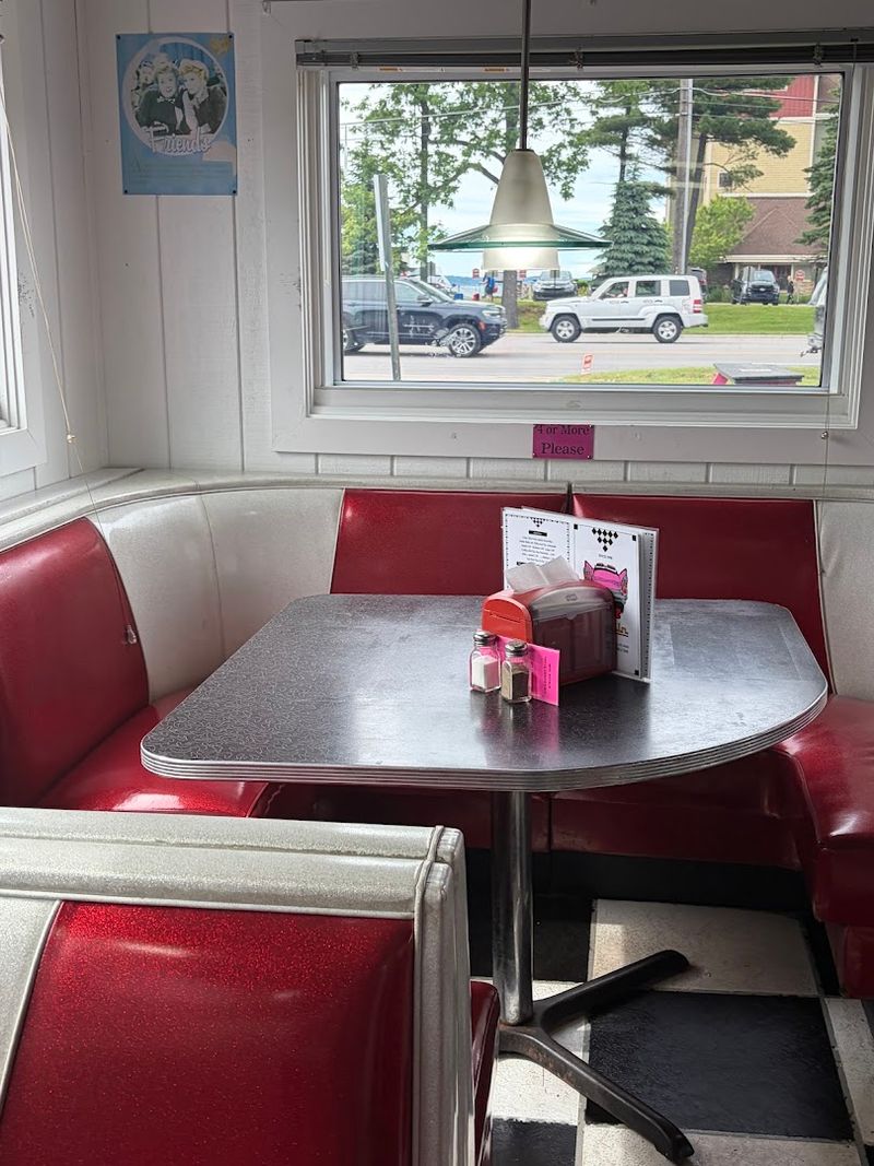 The Interior Keeps Its Midcentury Details Visible