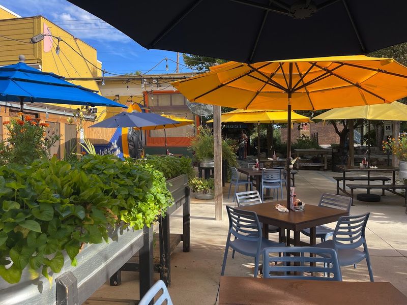 Sunny Point Café