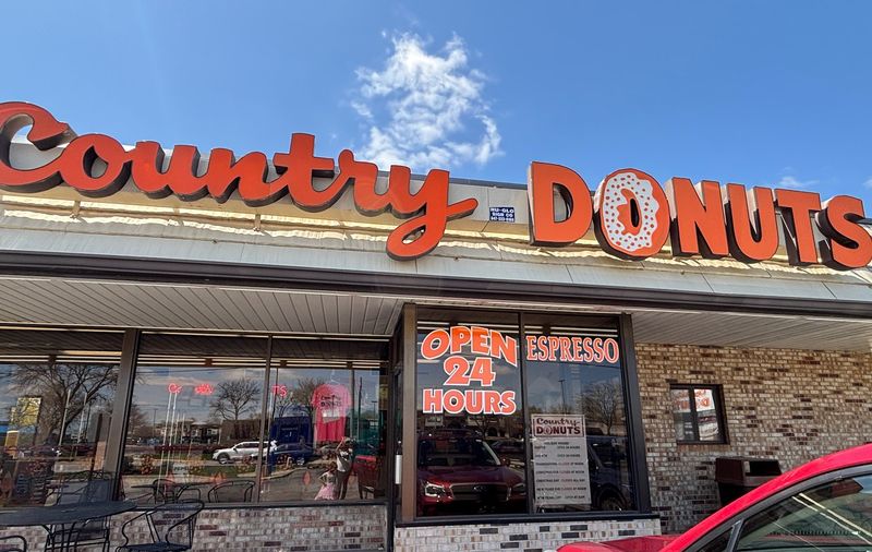 Country Donuts 