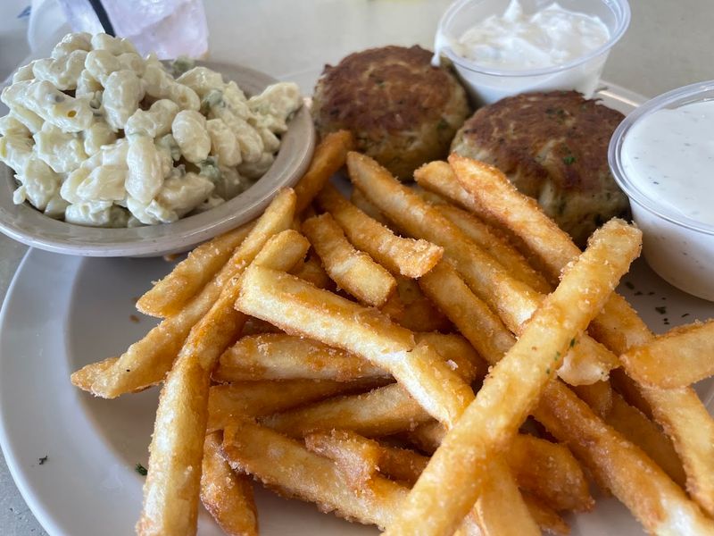 Crab Cakes That Earned Their Reputation