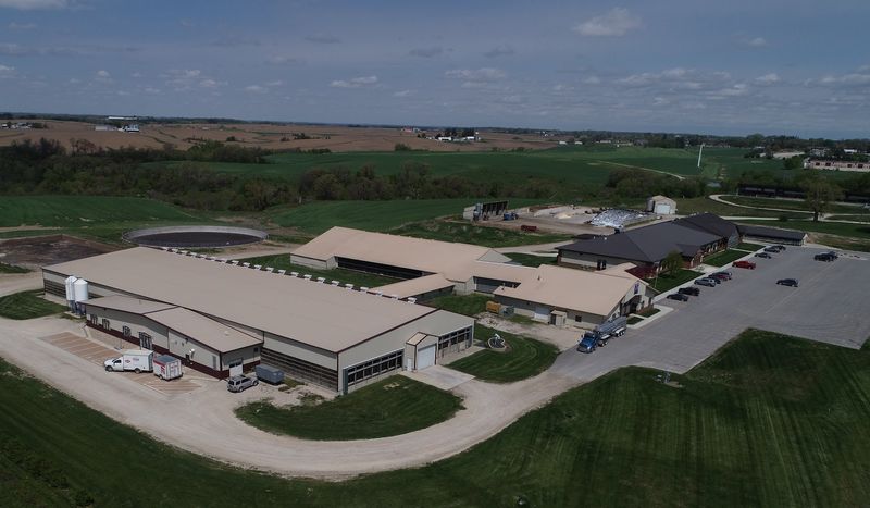 Iowa's Dairy Center, Calmar