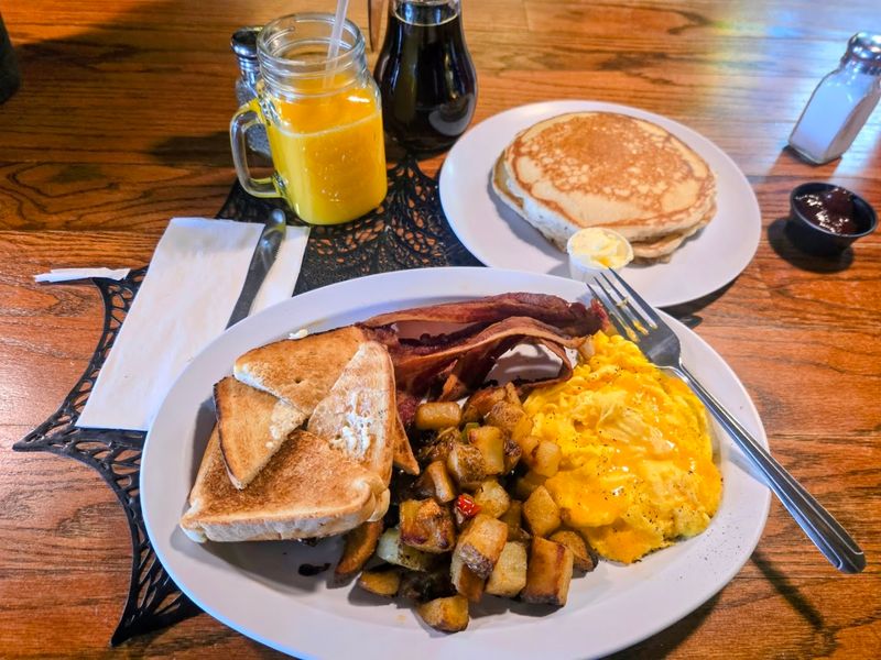 Missy's Main Street Café 