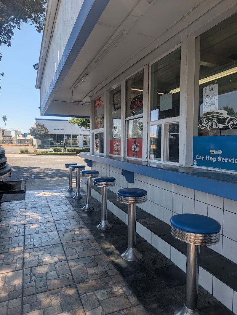 H&W Drive-In