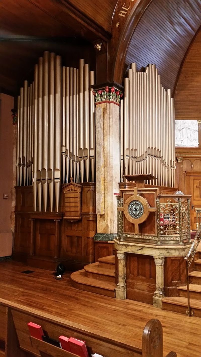 The Magnificent Pipe Organ That Fills The Sanctuary