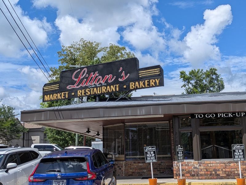 Litton’s Market, Restaurant & Bakery