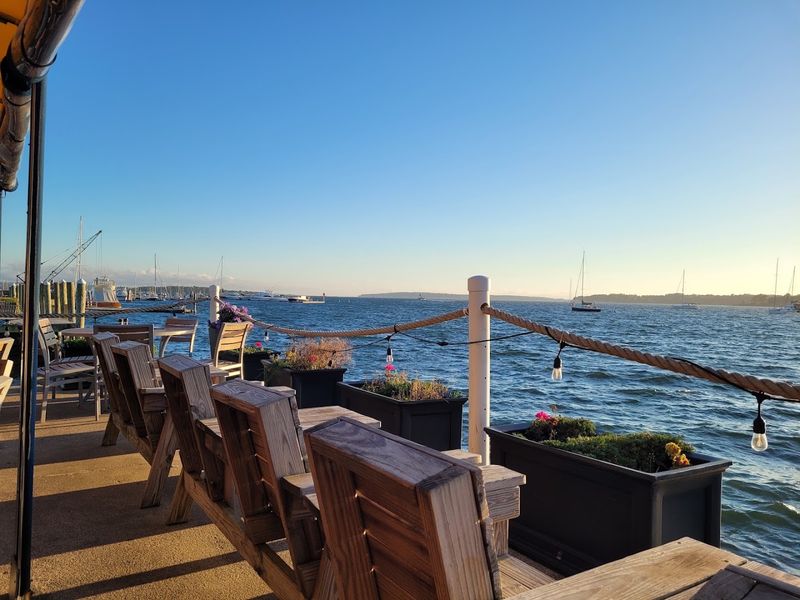 Thames Waterside Bar & Grill
