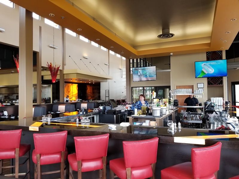 CRAVE American Kitchen And Sushi Bar, Sioux City