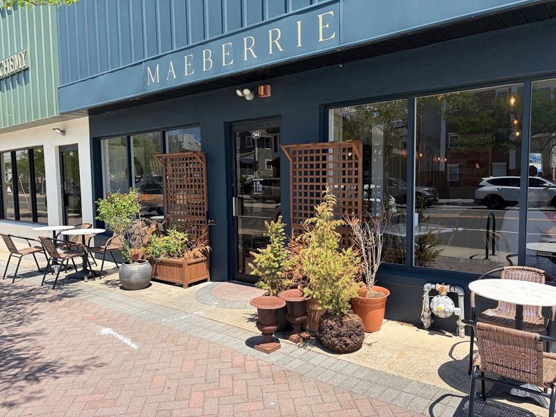 Maeberrie Market