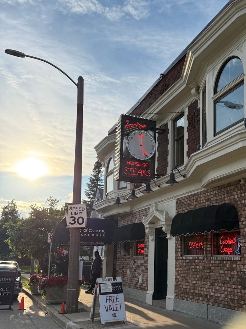 A State Street Steakhouse Has Held Its Ground Since 1946