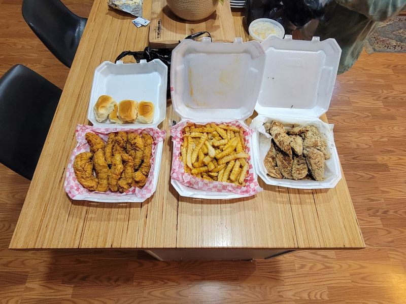 Grilled Strips Prove This Place Goes Beyond The Fryer