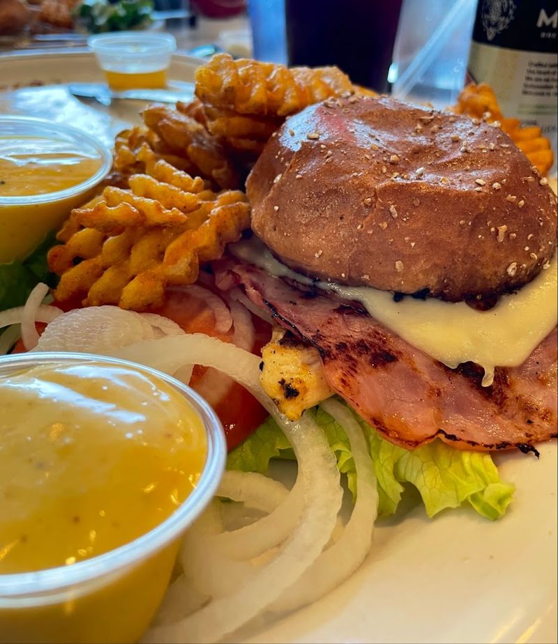Crispy Fillets, Fries, And The Kind Of Lunch That Hooks Attention
