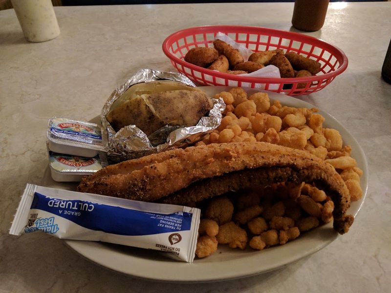 A Stanly County Fish House Serving Since 1968