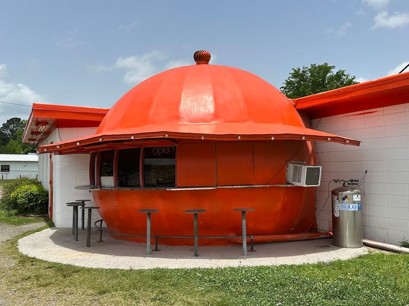 Why This Arkansas Burger Stand Still Feels Frozen In The Best Decade