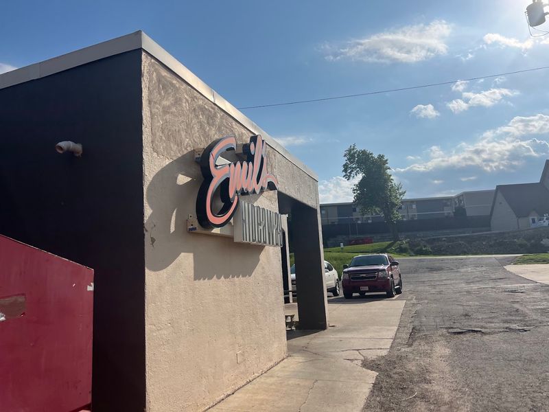 Emil's Hideaway, Cedar Rapids