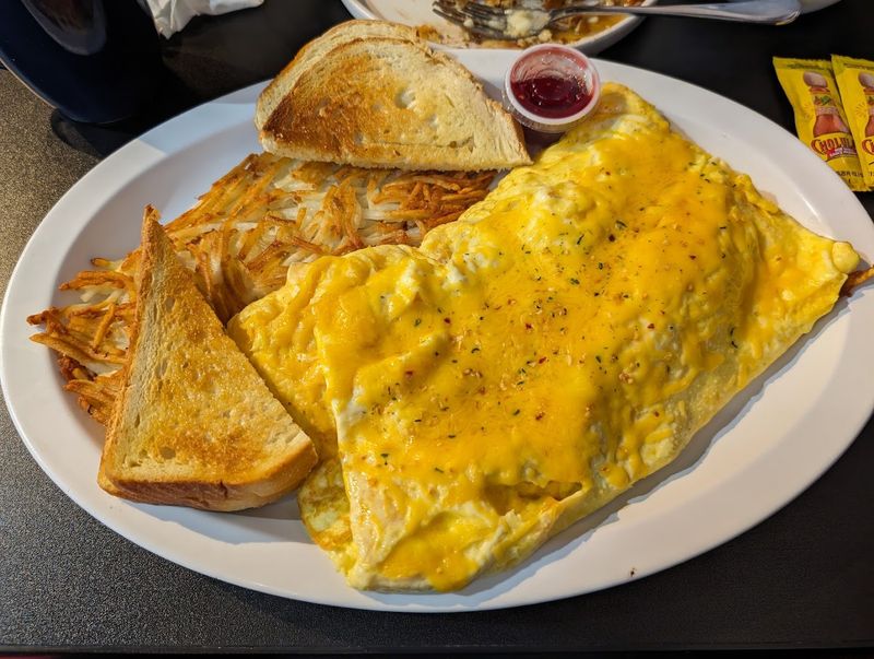 Fresh Coffee And Sizzling Hash: The Combo That Earns Loyalty