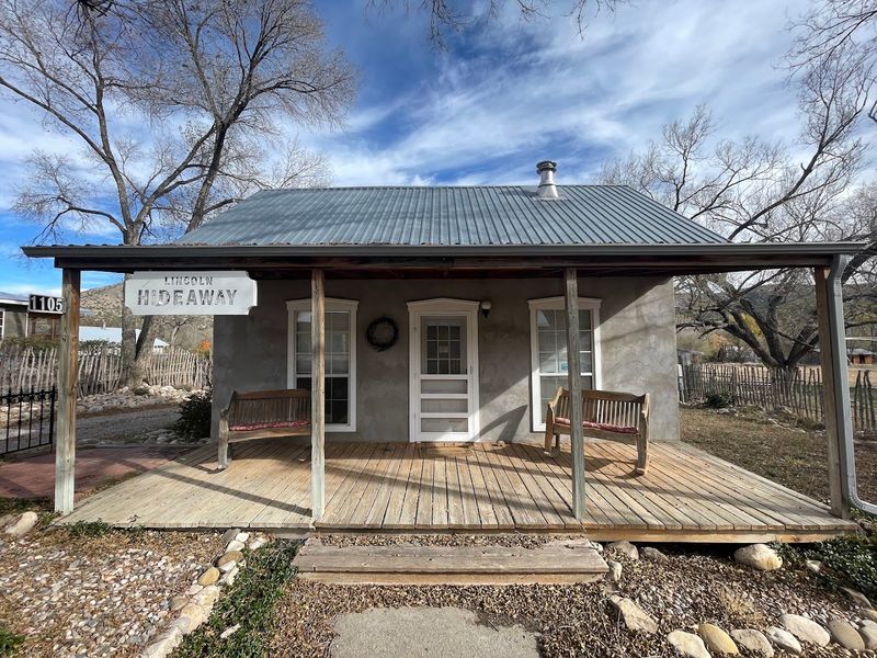 Wooden Porches With A True Western Feel