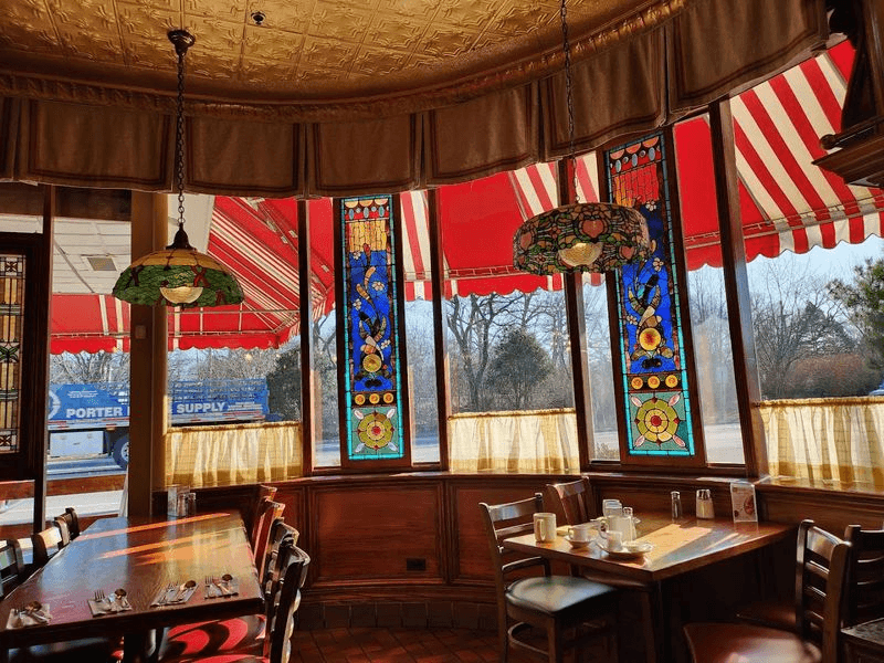 Stained Glass Gives Breakfast Better Lighting