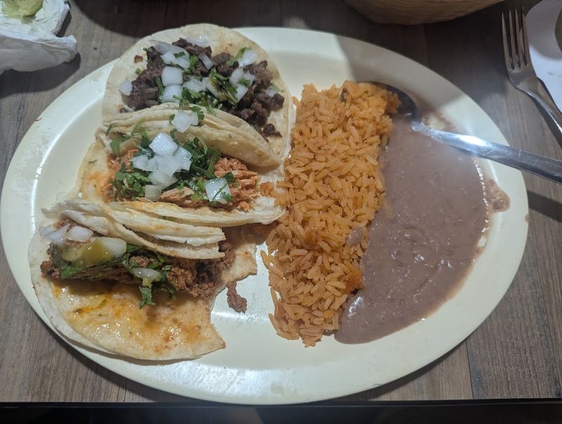 Chile Verde And The Plate Meals Worth Ordering