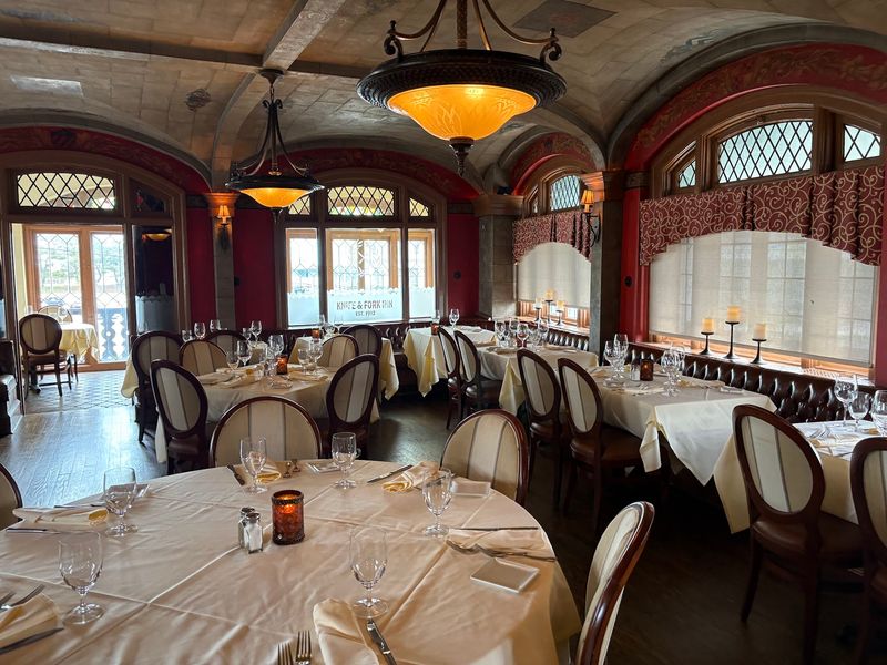 Knife & Fork Inn