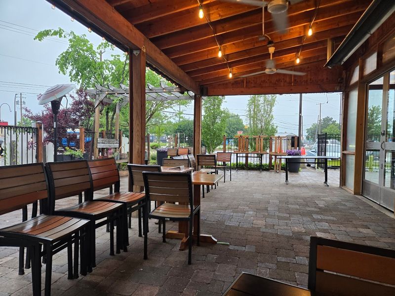 Zingerman's Roadhouse 