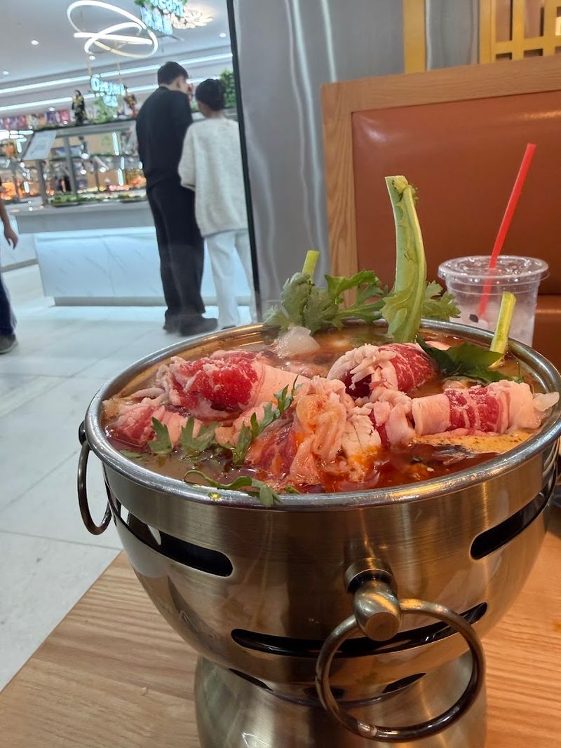 Hotpot At A Buffet Is A Genuinely Smart Combination