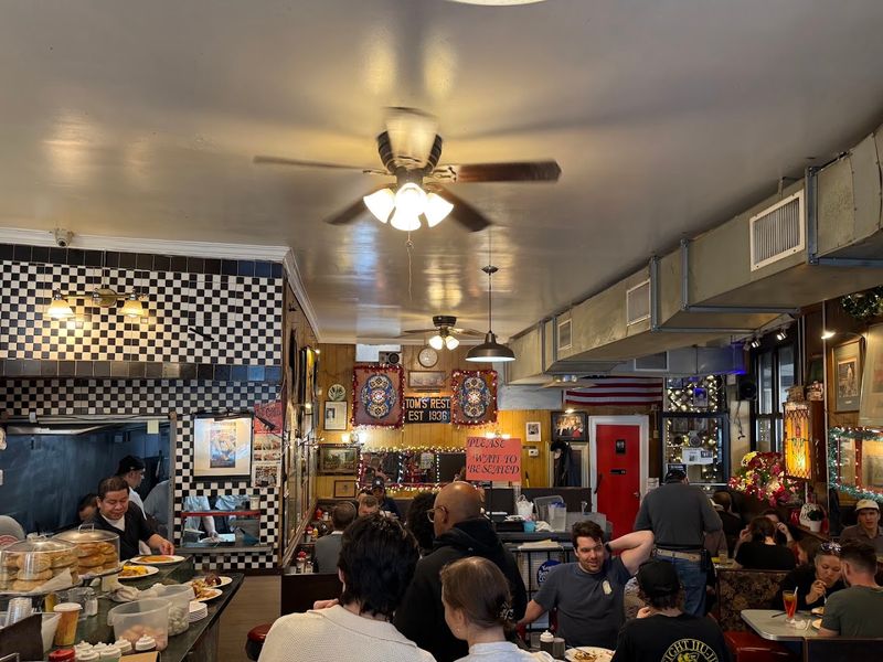 Decades Later, Washington Avenue Still Knows How To Fill A Room