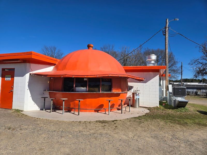 The Giant Orange That Still Stops Traffic