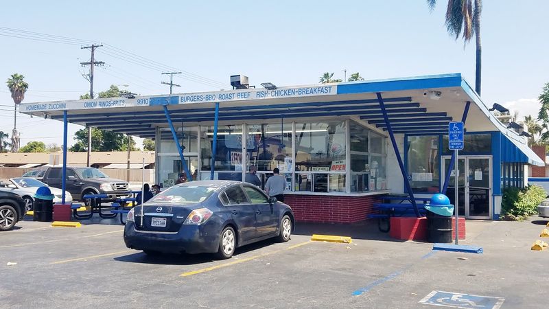 A Riverside Icon Since The Seventies