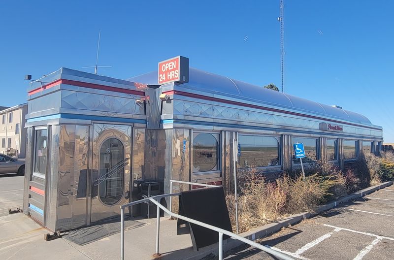 A Retro Airstream Look That Stands Out On The Prairie