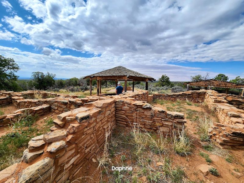 The Hook: A Roadside Ruin Worth Every Second