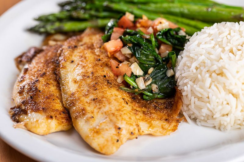 The Buffet That Actually Has A Seafood Night