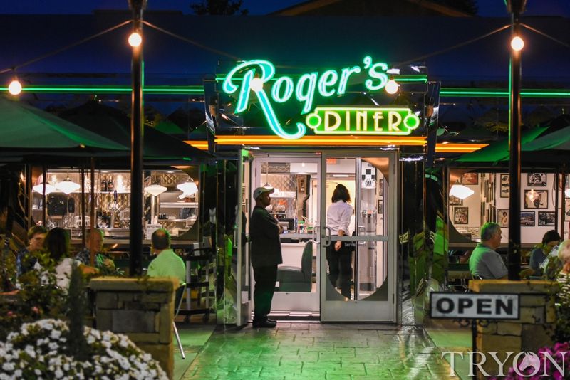 A Diner That Draws Crowds From Miles Around