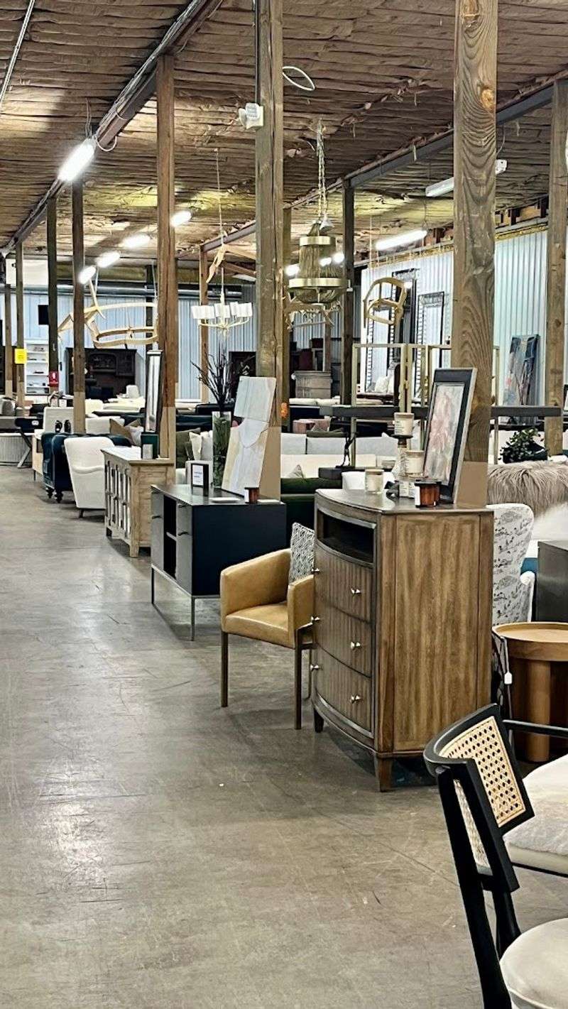 The Atmosphere Inside The Warehouse