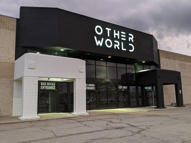An Ordinary Storefront Pulls Off A Spectacular Disappearing Act