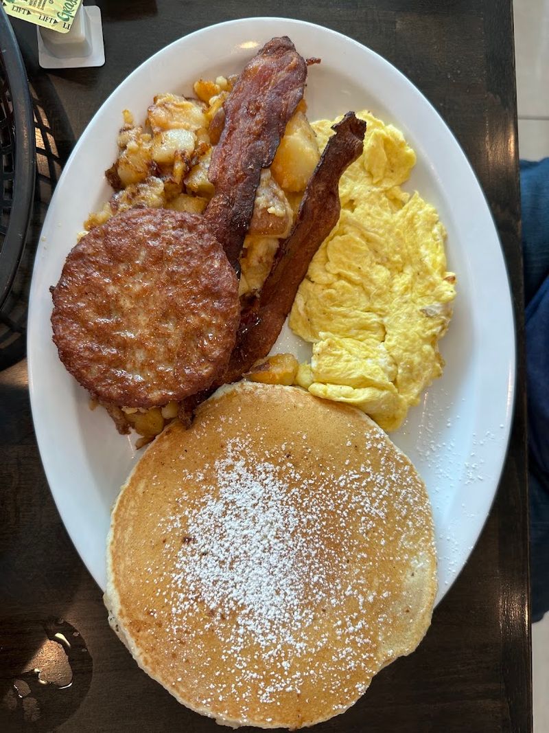 Breakfast And Hot Dogs Refuse To Check The Clock