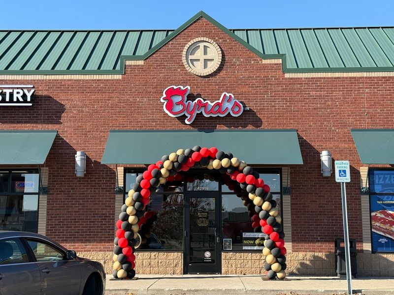 Byrd's Hot Chicken 