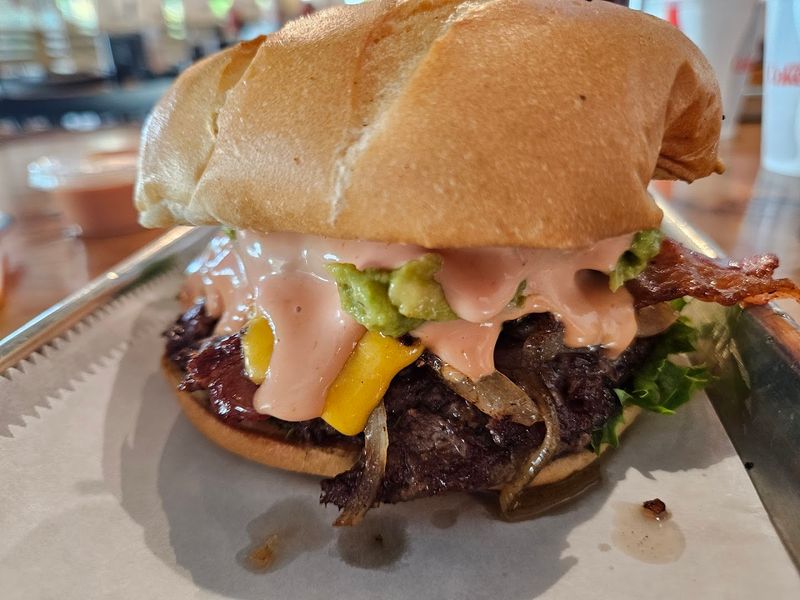 Seven Brothers Burgers, Logan