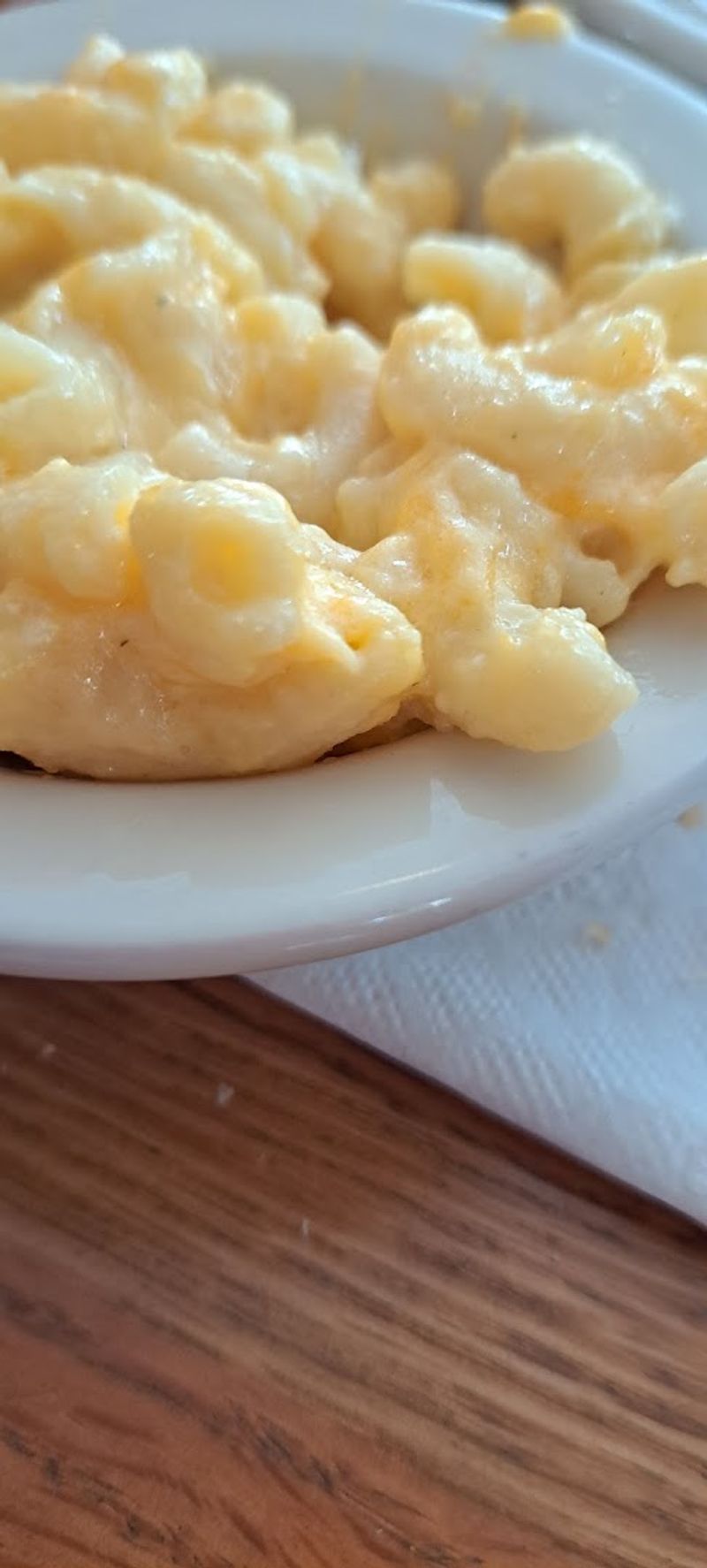 Mac And Cheese Makes The Side Choice Surprisingly Difficult