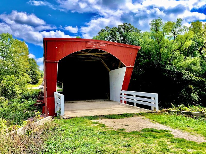Holliwell Covered Bridge, Winterset