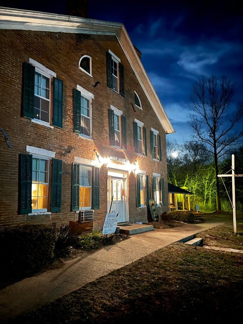 The Mason House Inn and Its Long Memory