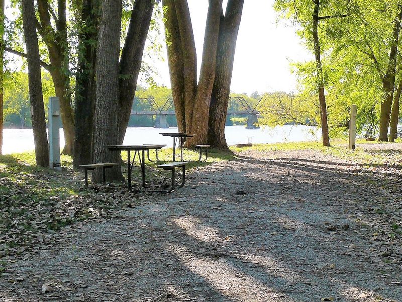The Quiet That Makes Bentonsport Different