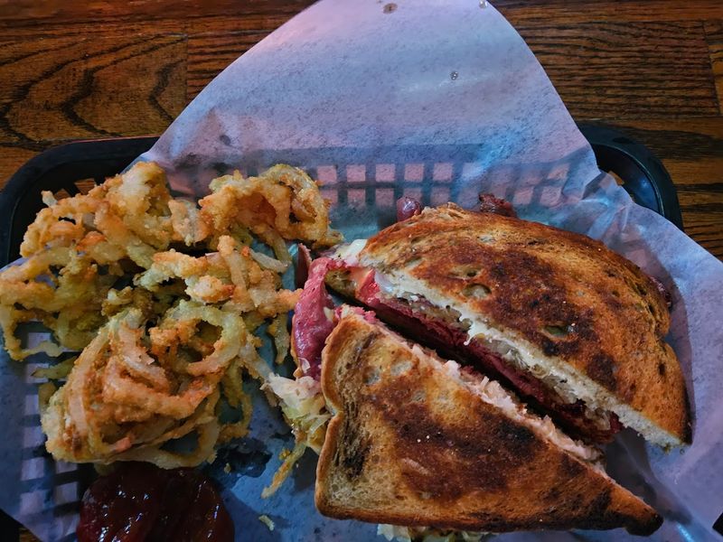 Burgers And Sandwiches For The Non-Pizza Order