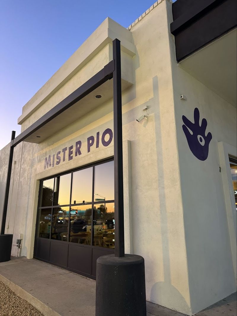 Mister Pio