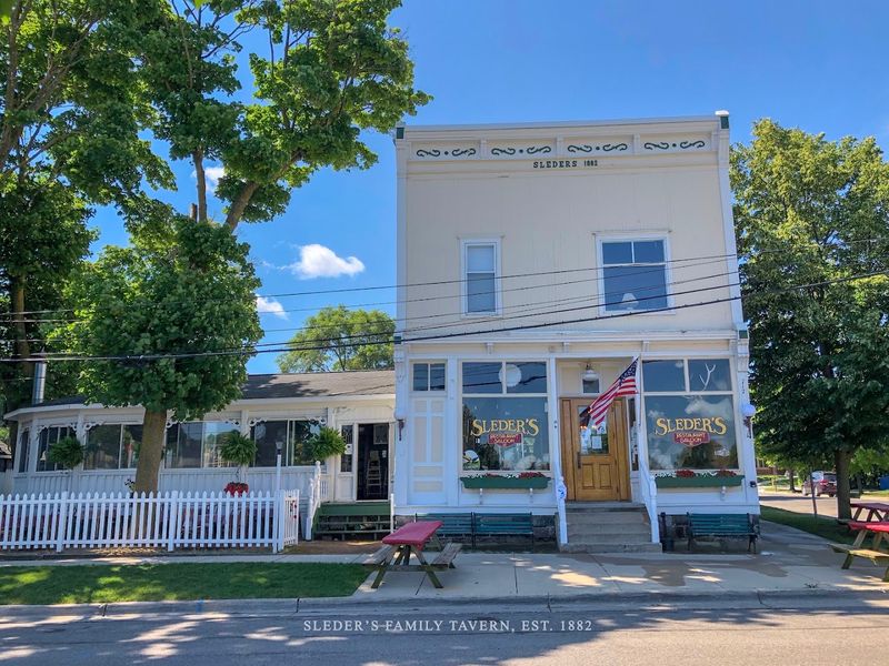 Sleder's Family Tavern
