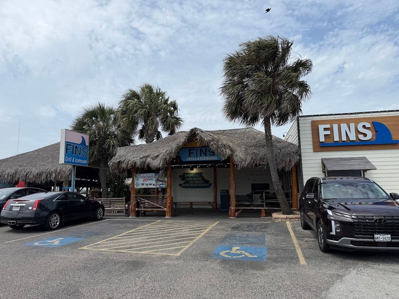 FINS Grill & Icehouse