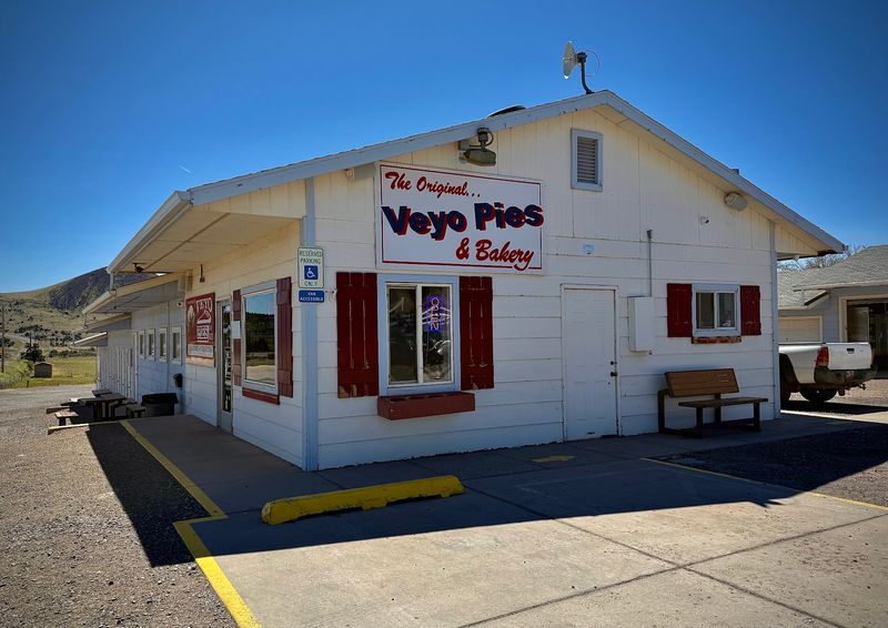 Veyo Pies and Bakery, Veyo