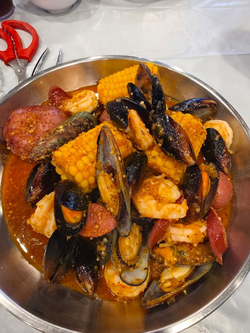 Seafood Bucket Cajun Style Seafood Restaurant, South Salt Lake