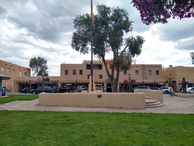 Taos