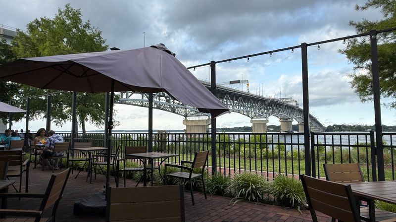 Riverwalk Restaurant
