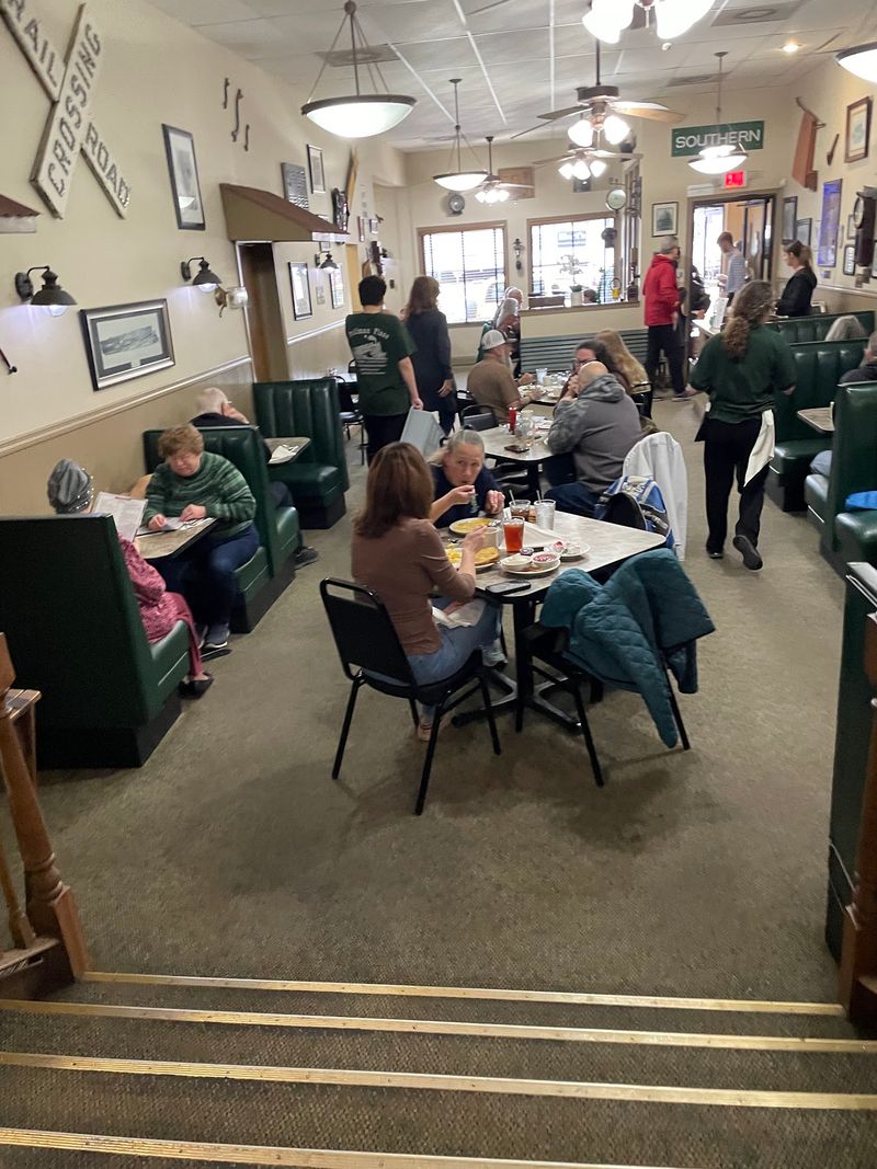 Pullman Place Family Restaurant